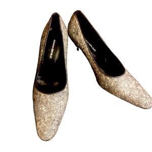 Banana Republic Black Tweed Pumps With Black Leather Lining and Back 3” Heels
